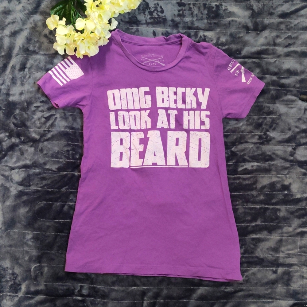 NWOT Grunt Style purple T-shirt